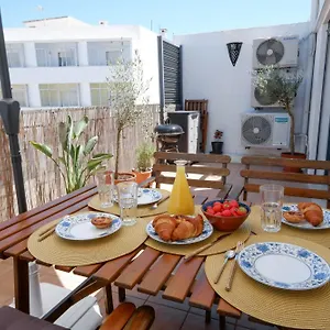  Appartement Spacious Terrace, Swimming Pool, Private Parking